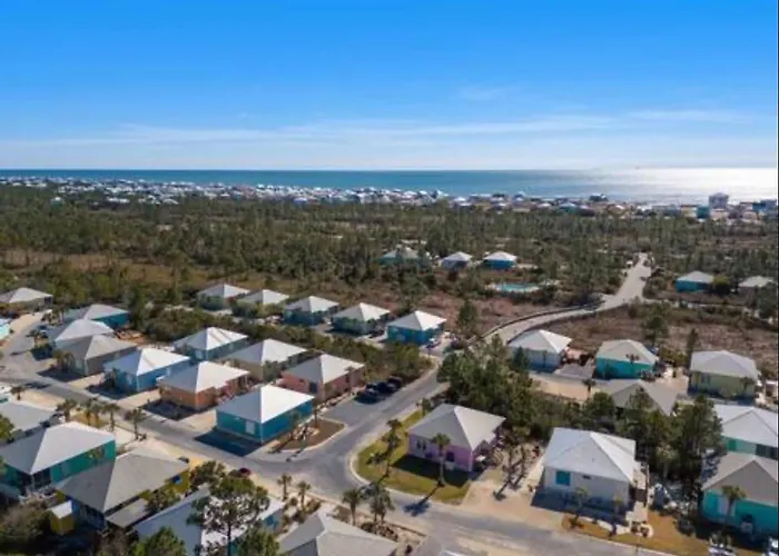 Charming Retreat 3 Bedroom House With Private Entrance * Gulf Shores