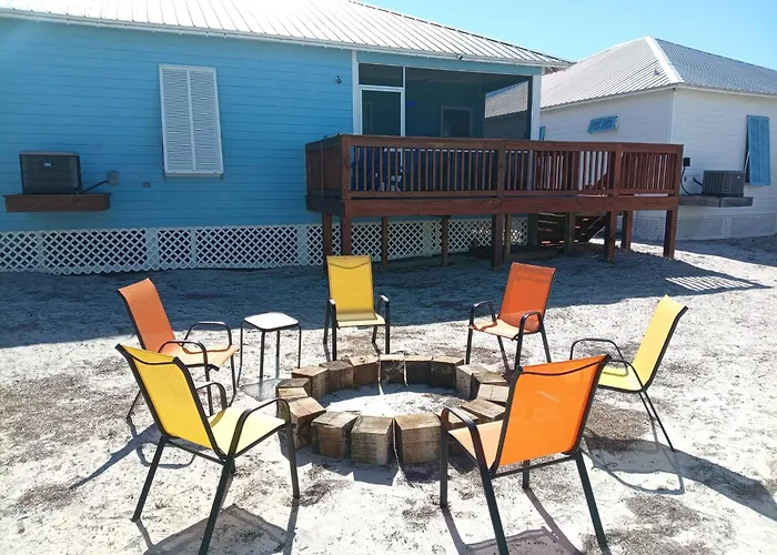 Charming Retreat 3 Bedroom House With Private Entrance Holiday home Gulf Shores