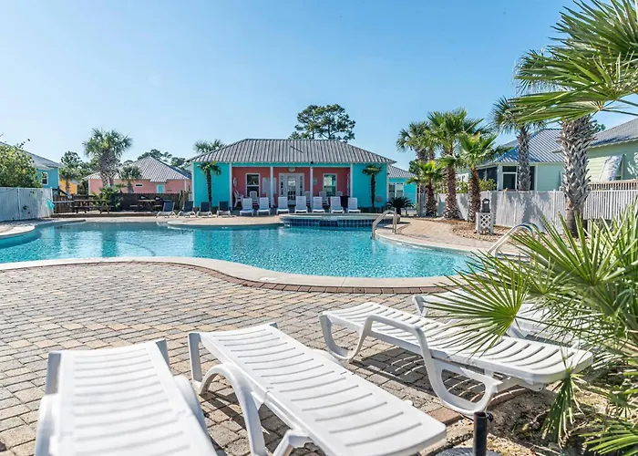 Charming Retreat 3 Bedroom House With Private Entrance Holiday home