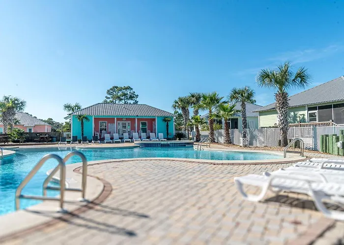 Charming Retreat 3 Bedroom House With Private Entrance Holiday home Gulf Shores