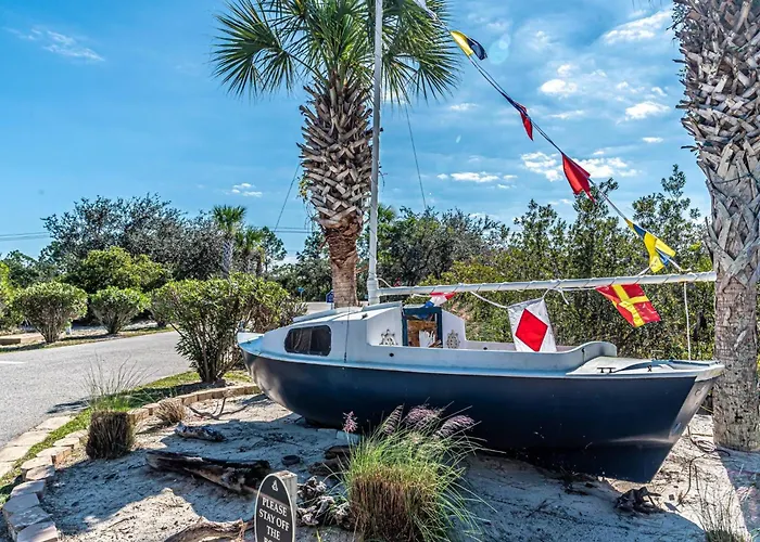 Charming Retreat 3 Bedroom House With Private Entrance * Gulf Shores