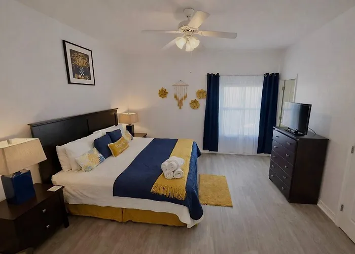Charming Retreat 3 Bedroom House With Private Entrance Gulf Shores
